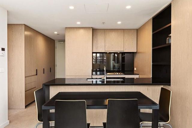 705/151 Berkeley Street, VIC 3000