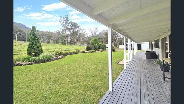 9124 Cunningham Highway, QLD 4370