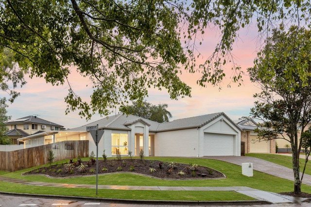 2 Taupo Place, QLD 4115