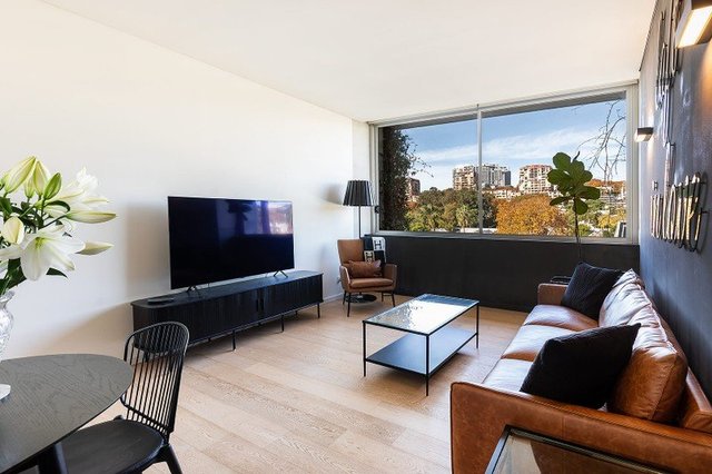 25/85 Bourke Street, NSW 2011