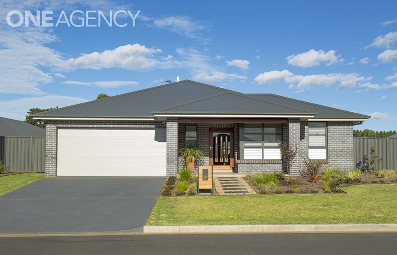 7 Lombardy Way, Orange NSW 2800 Allhomes