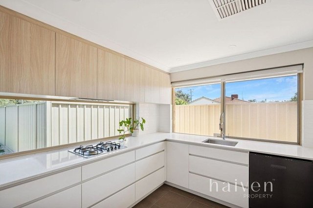 2 Altair Way, WA 6027