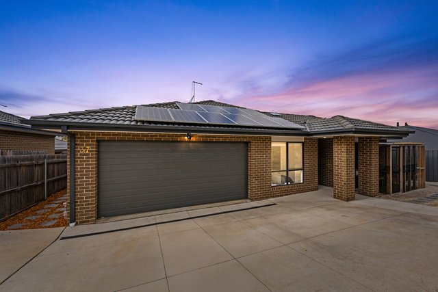 37 Bronhill Street, ACT 2914