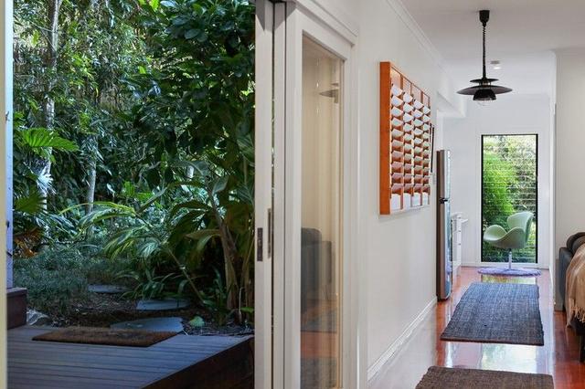10 Corsham Street, QLD 4064