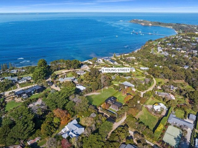 5 Young Street, VIC 3929