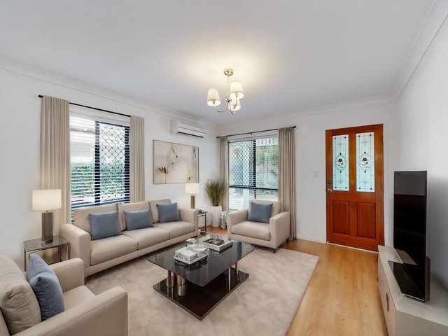 32 Leslie Street, QLD 4012