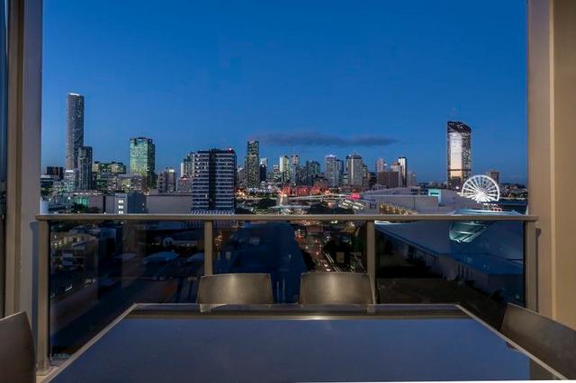 1304/111 Melbourne Street, QLD 4101
