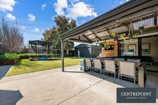 7 Lakewook Cove, WA 6107