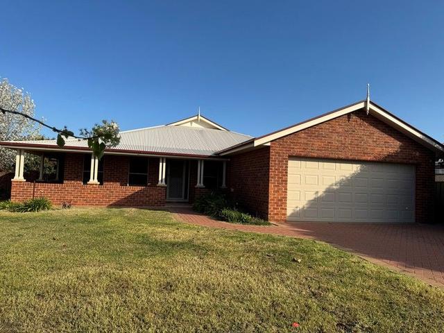 19A Carnoustie Drive, NSW 2830