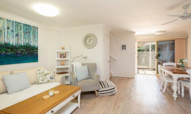 1/37 Victor Avenue, QLD 4216