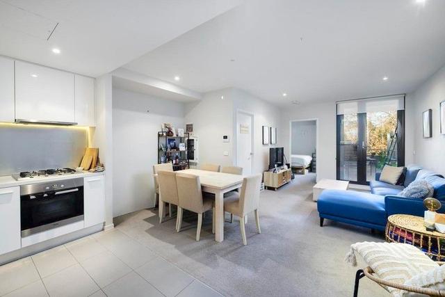 203R/88 Trenerry Crescent, VIC 3067