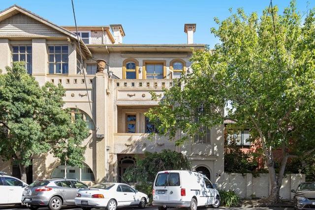 2/26 Robe Street, VIC 3182