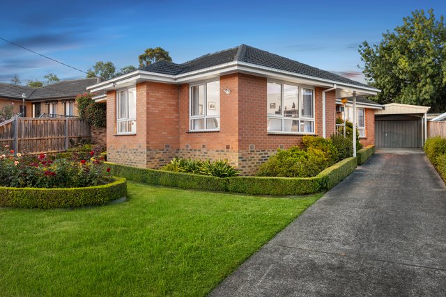 10 Silverton Drive, VIC 3156