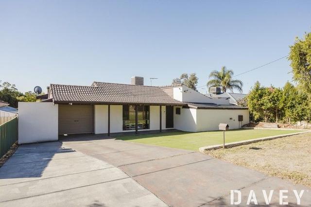 27 Dutton Crescent, WA 6022