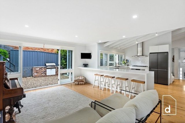 14 The  Parkway, NSW 2519