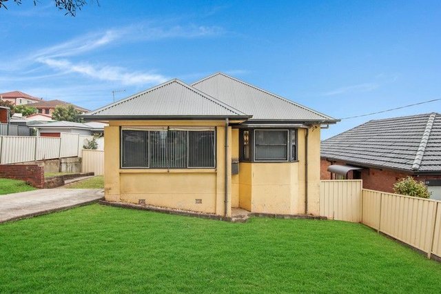 21 Lake Heights Road, NSW 2502