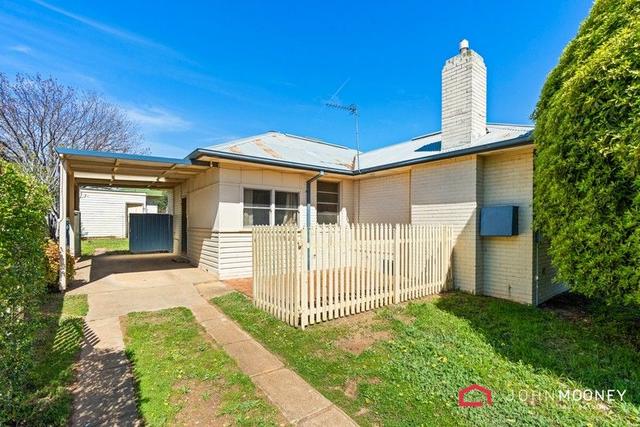 62 Blamey Street, NSW 2650