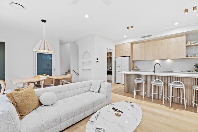 2/1a Redondo Avenue, QLD 4220