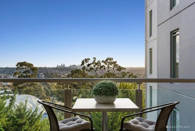 4006/2 Sovereign Point Court, VIC 3108