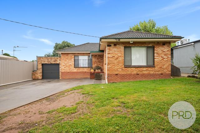 15 Beltana Avenue, NSW 2650