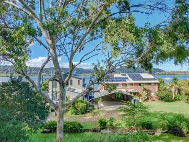 158 Canaipa Point Dve, QLD 4184