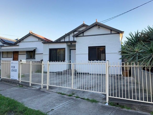 18 The Crescent, NSW 2144