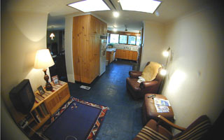 Family room (2007-10-16)