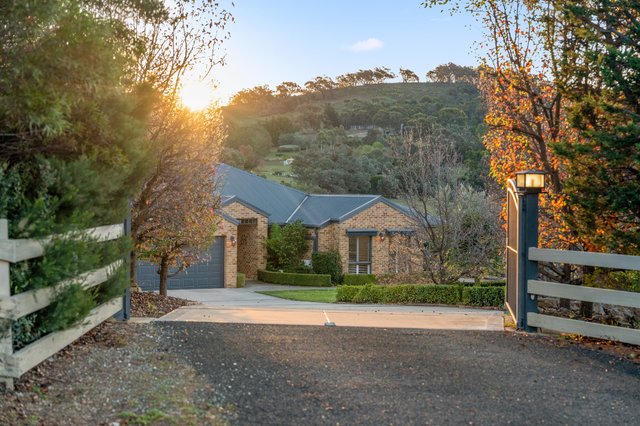 4 Arena Place, NSW 2620