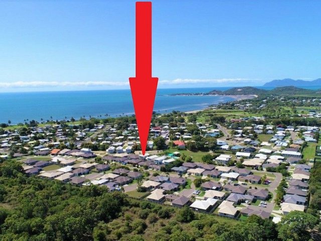 2 Seabreeze Crescent, QLD 4805