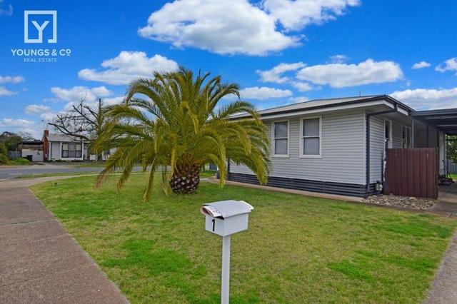 1 Furze Ave, VIC 3630