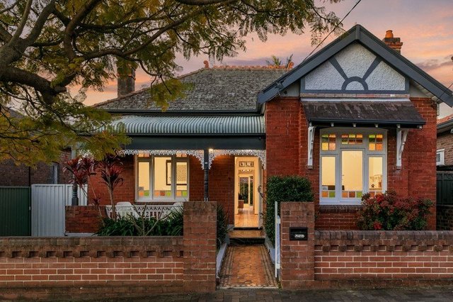 11 Albermarle Street, NSW 2204