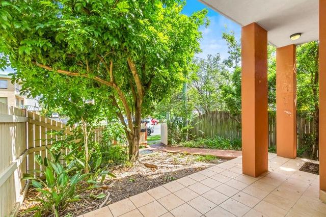 2/65 Kitchener Street, QLD 4151