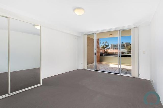 9/7-9 Pittwater Road, NSW 2095