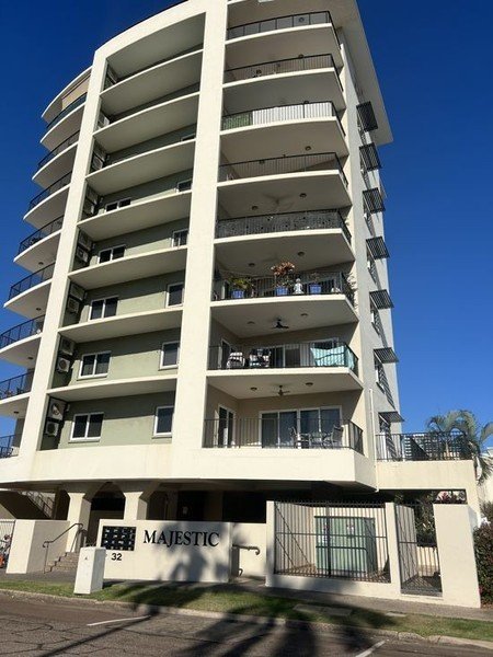 Unit 2/32 McLachlan Street, NT 0800