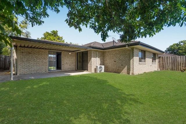2/3 Blossom Street, QLD 4209