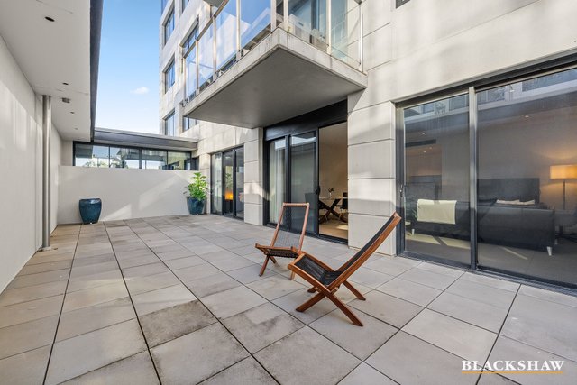 1/5 Sydney Avenue, ACT 2600