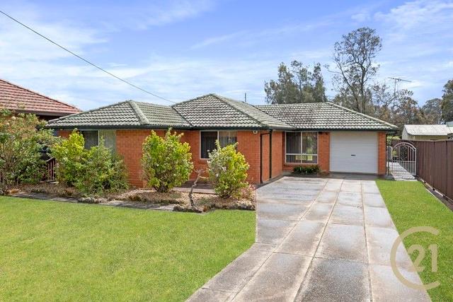 4 Monica Close, NSW 2170