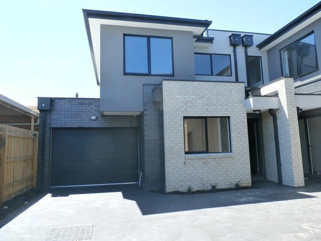 2/18 Lyking  Street, VIC 3044