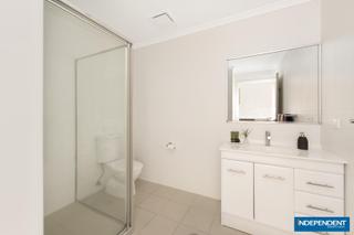 Bathroom (2016-08-24)