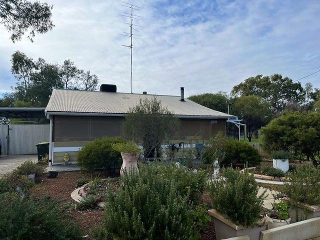16 Dick St, WA 6401