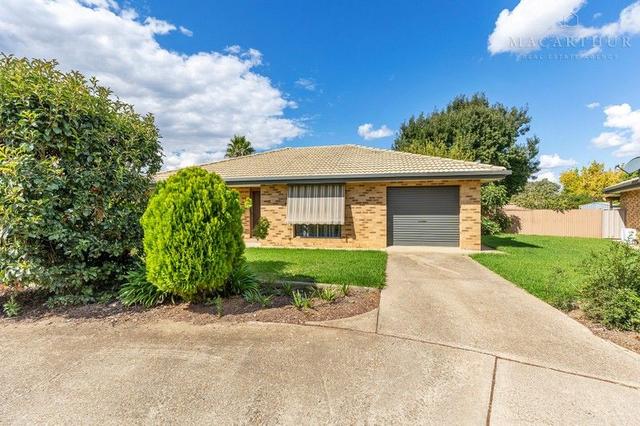 2/3 Leena Place, NSW 2650
