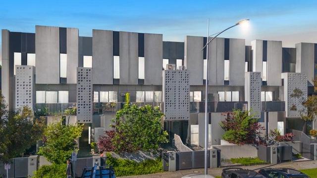 13/27 Hornsby Street, VIC 3175