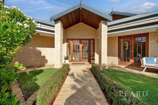 37 Hollins Bend, WA 6065