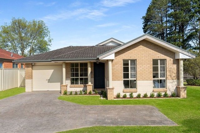 11 Parmenter Court, NSW 2576