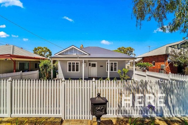 49 Dyson Street, WA 6151