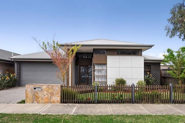 8 Olivine Boulevard, VIC 3064