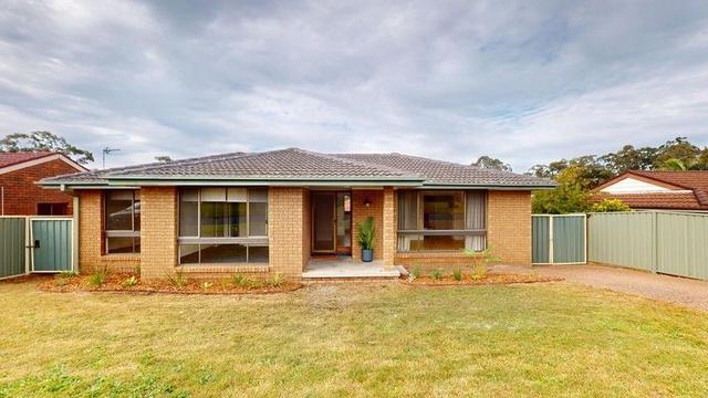 13 Stradbroke Avenue, NSW 2323