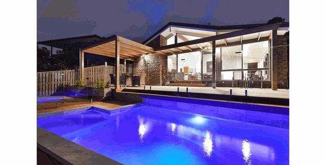 11 Le Mans Drive, QLD 4218