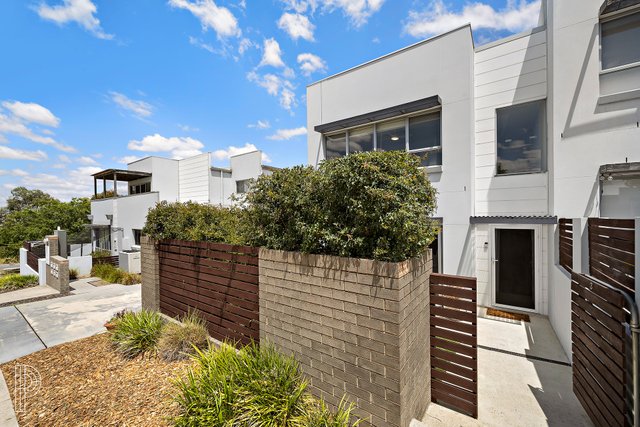 3/1 Alan Watt Crescent, ACT 2913