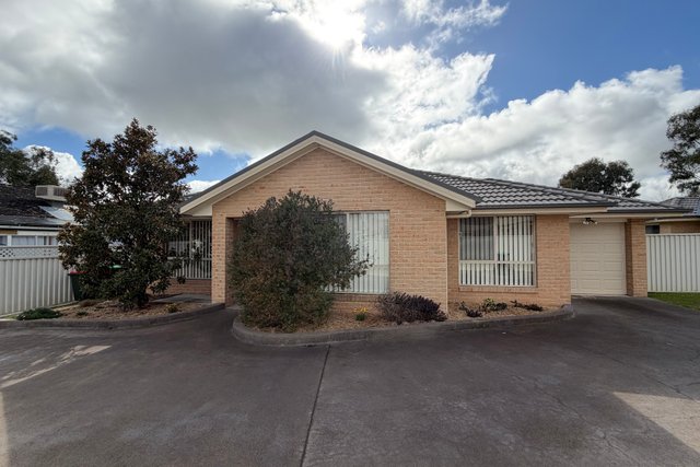 24B Binalong Street, NSW 2594